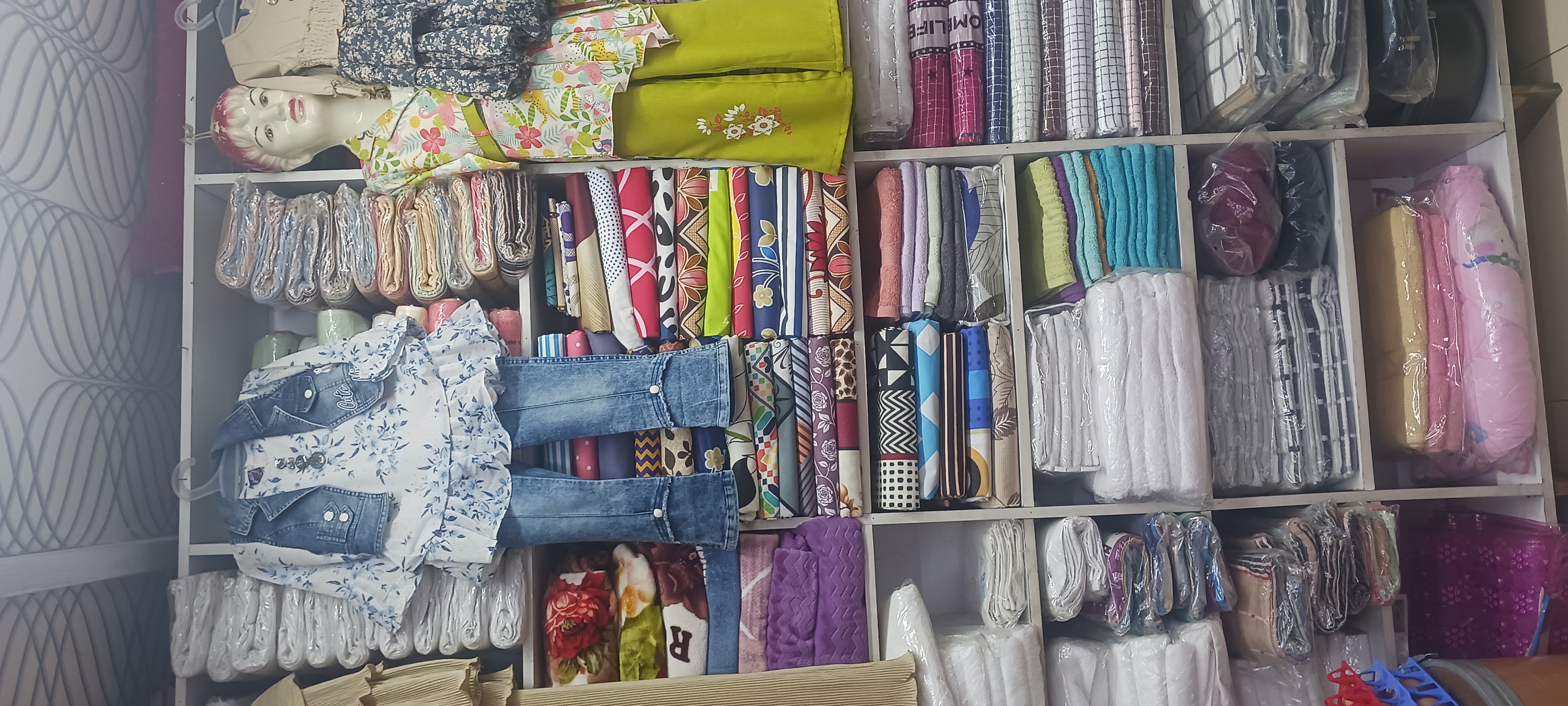 Gracious collection